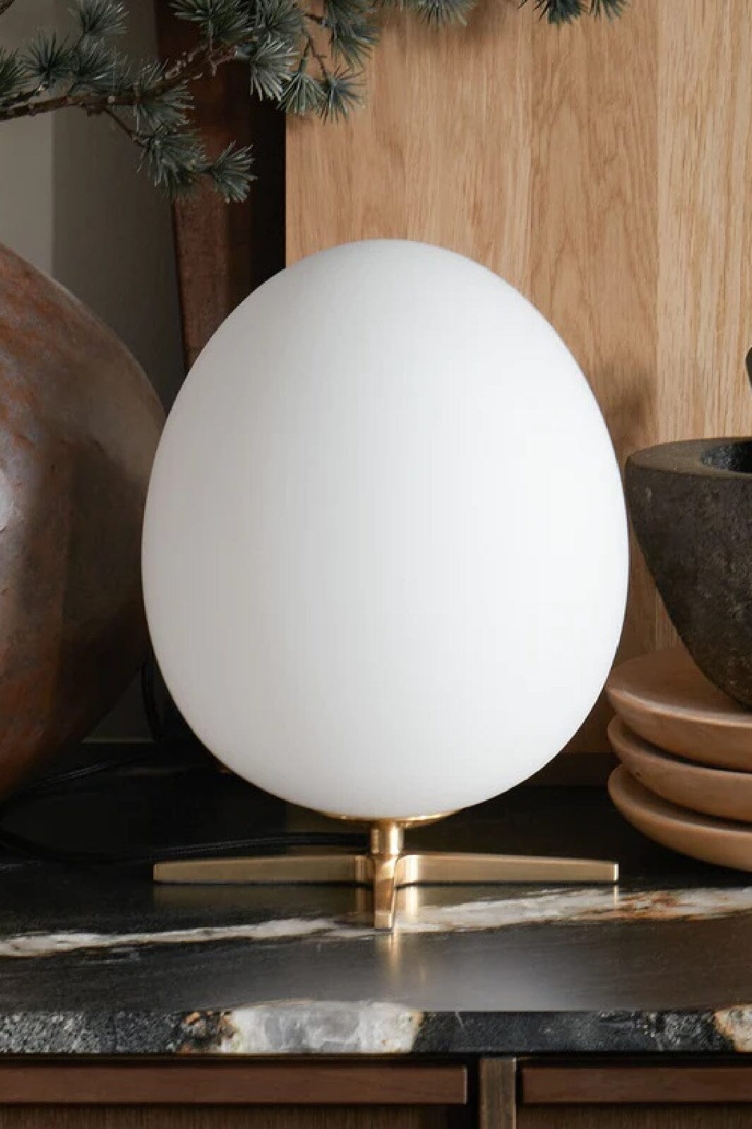 Forudbestilling - Brainchild - Ægget Lampen - Børstet Messing (Marts/April) Interiør 