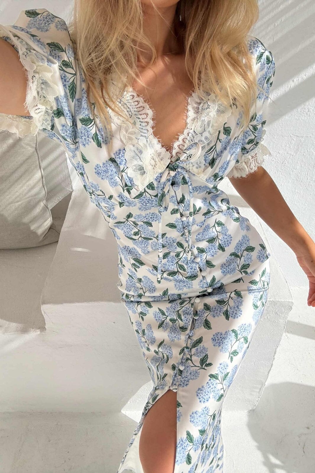 BYIC - Agneteic Long Dress A23810 - Blue Hydrangea Print