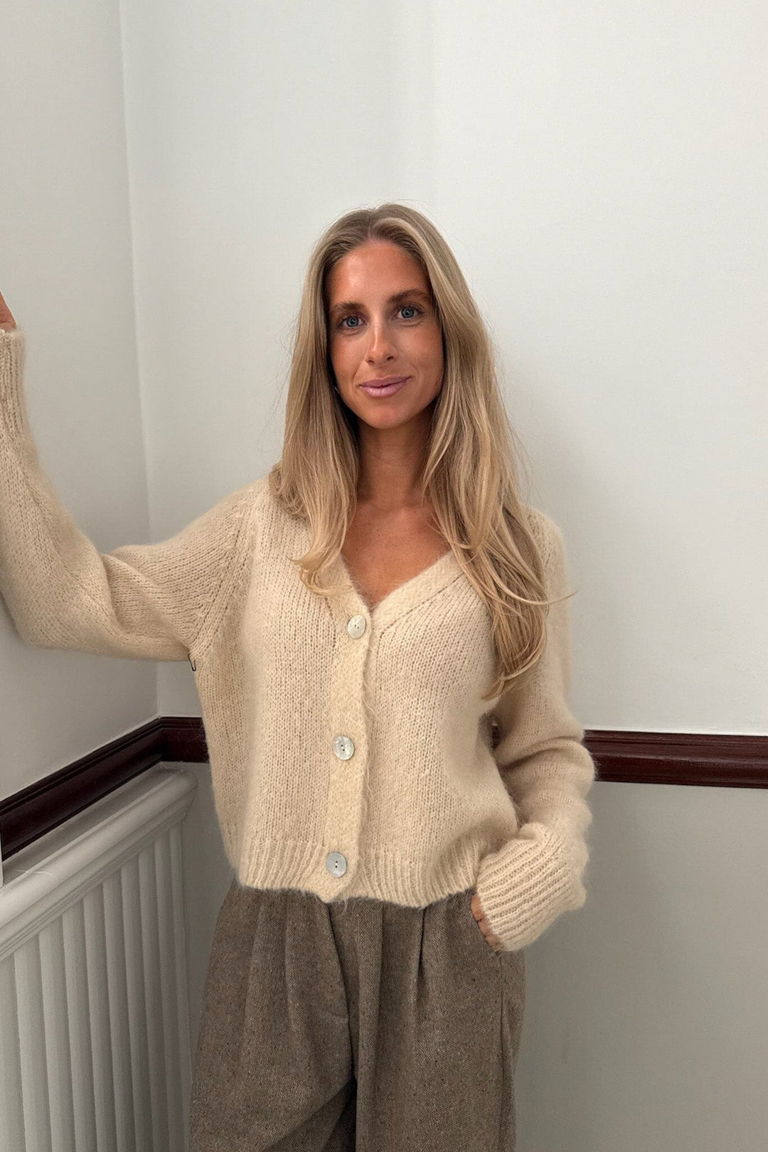 Forudbestilling - BYIC - Vickyic Cardigan 3339 - Creme Cardigans 