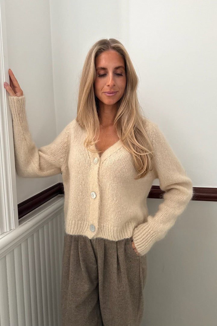 Forudbestilling - BYIC - Vickyic Cardigan 3339 - Creme Cardigans 