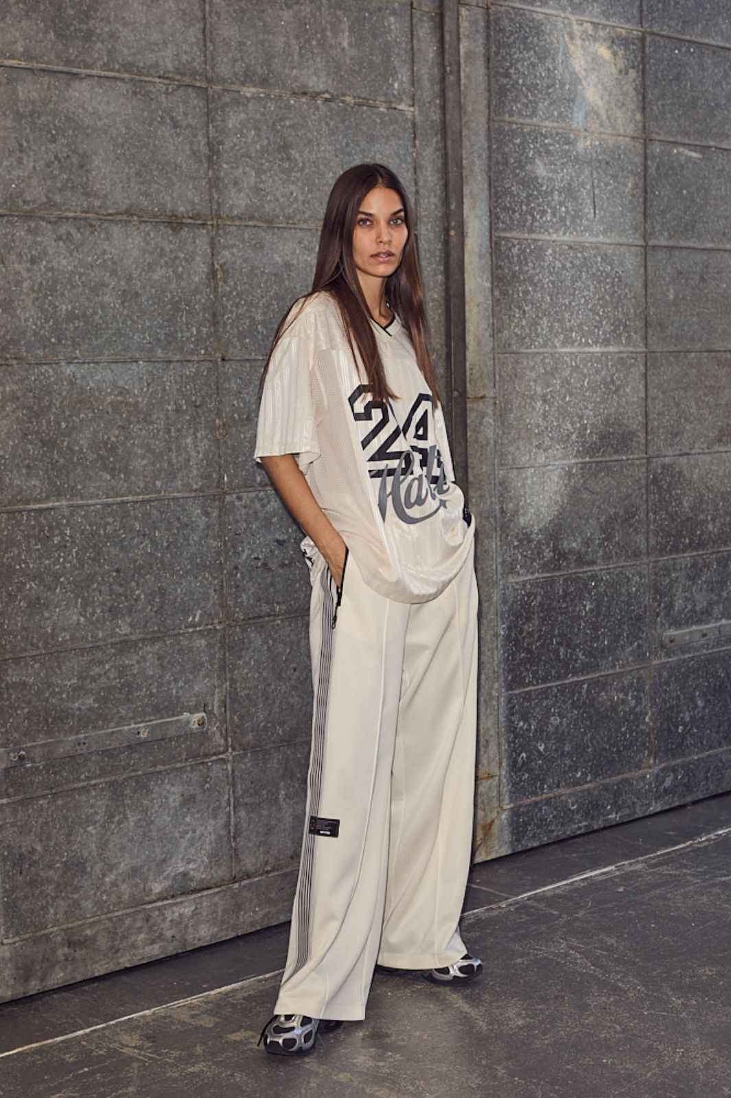 Forudbestilling - Haute L'Amitié - Baggy Track Tall Pants HL10071 - Off-White Bukser 
