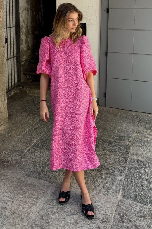 Forudbestilling - Noella - Reno Pastis Long Dress - 031 Bright Pink Kjoler 
