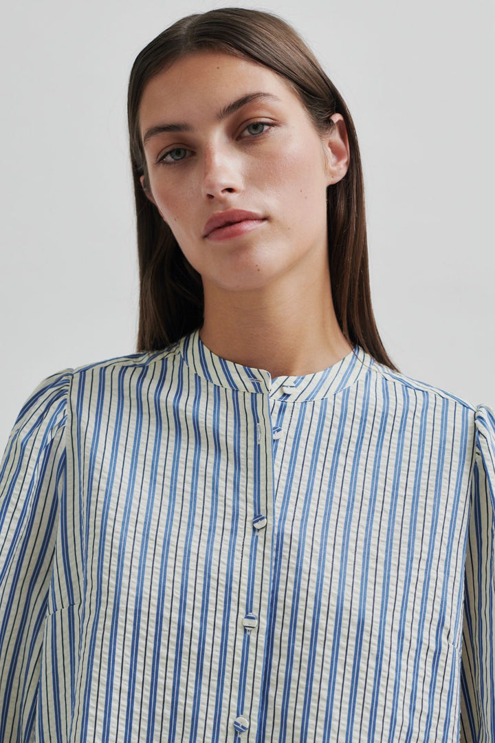 Forudbestilling - Second Female - Serifa Shirt 59636 - Cornflower Blue Bluser 
