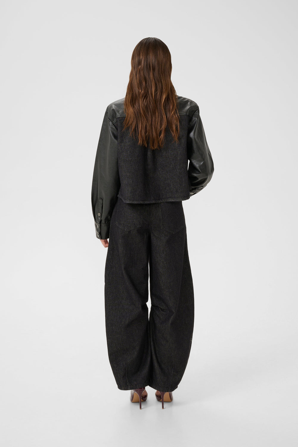 Gestuz - Gzjunia Barrel Jeans 10910571 - 100017 - Black Jeans 