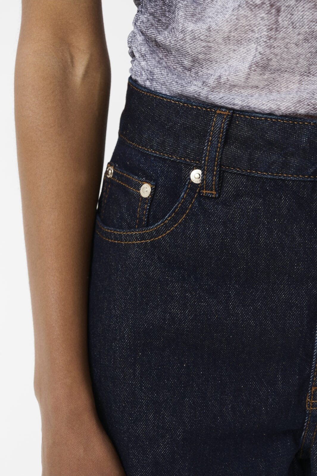 Gestuz - Gzsummer Long Shorts 10910456 - 107896 - Unwashed Denim Shorts 