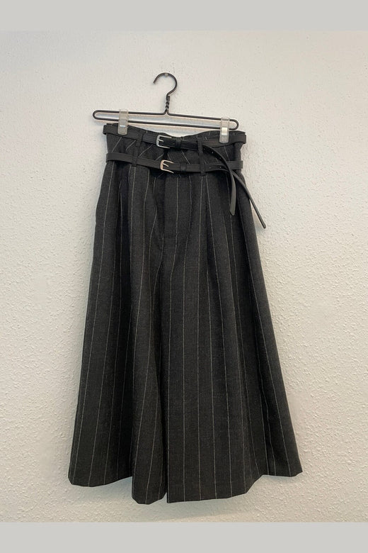 Haute L'Amitié - Ivanna Belt Bermuda HL11115 - Dark Grey