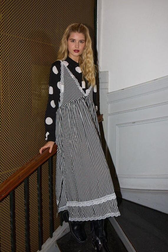 Hunkøn - Vicky Dress 25982 - Black Striped Kjoler 