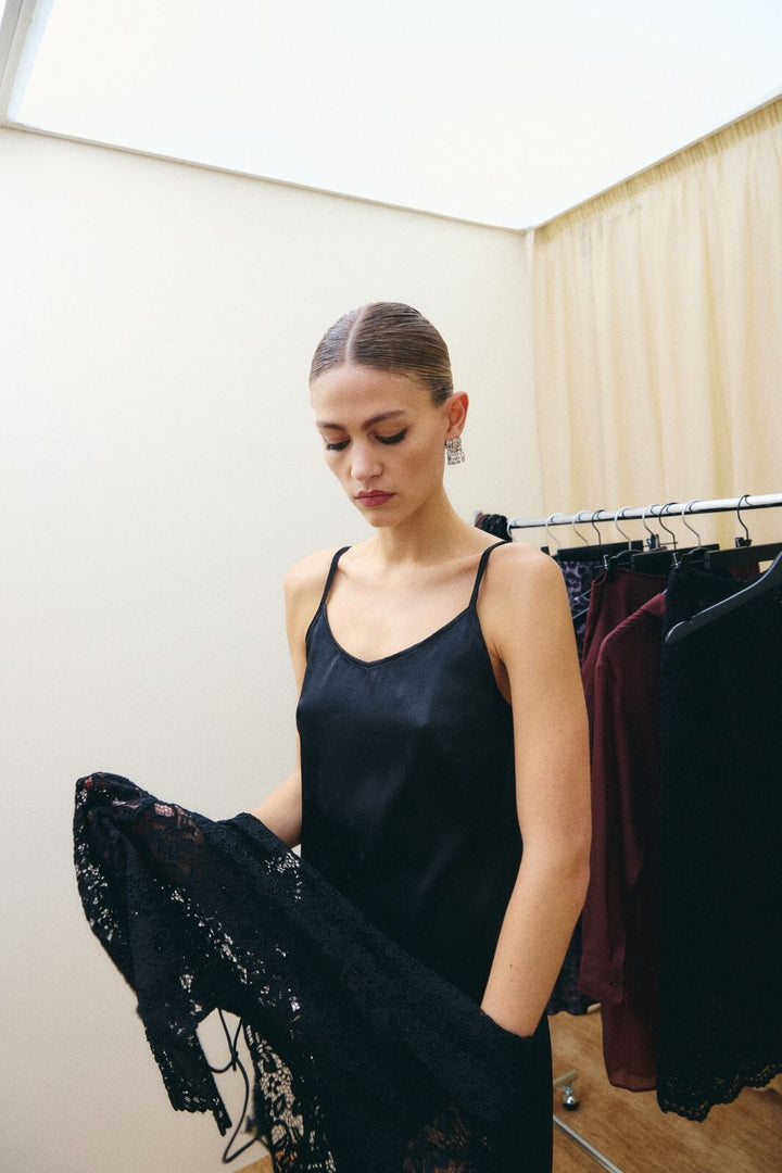 Hype The Detail - Slip Dress W/Log 240-98 - 9 - Black Kjoler 