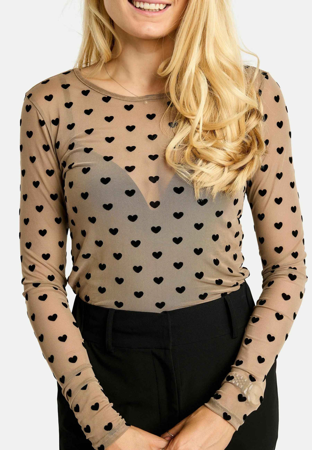 Liberte - Mesh Ls Tshirt, Flock 22081 - Sand Heart