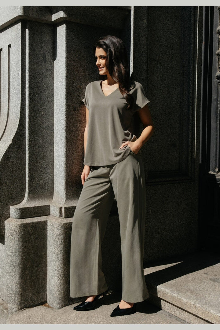 Liberte - Nuni Vneck Tshirt 22409 - Khaki Green