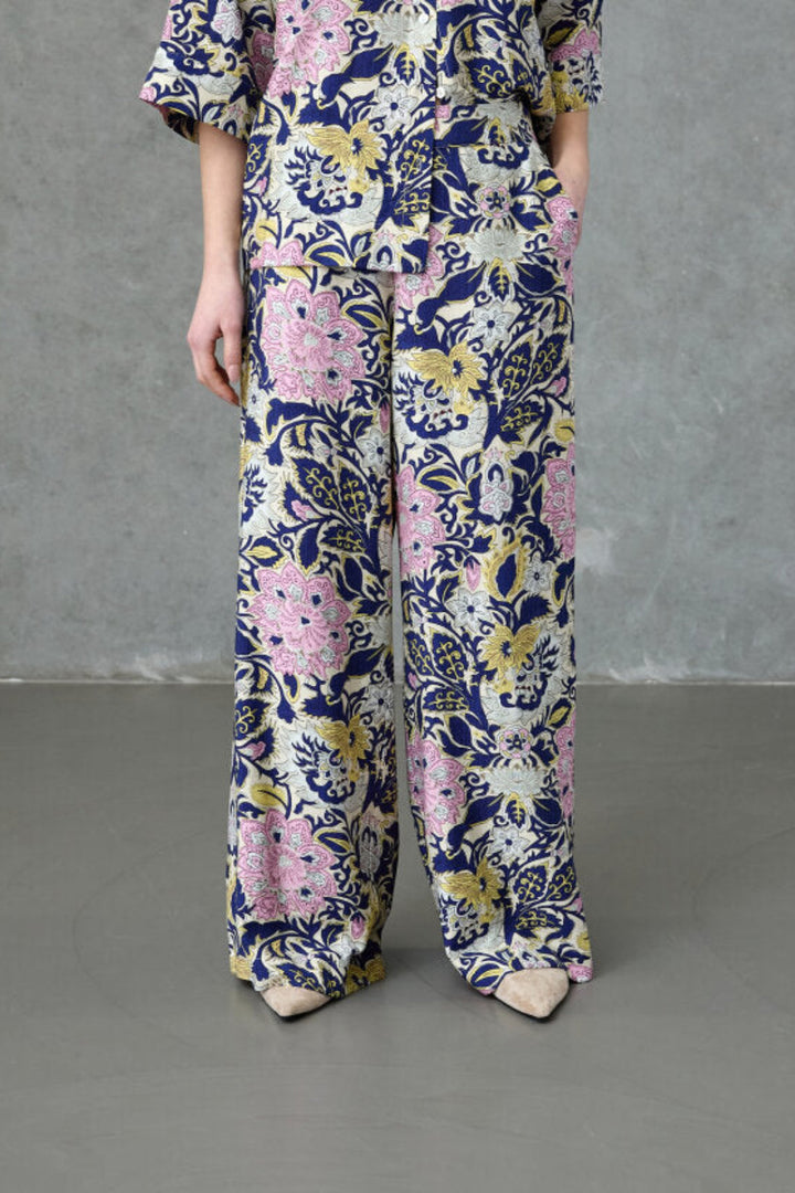 Love & Divine - Love1176-6 19916 - 801 - Navy Paisley