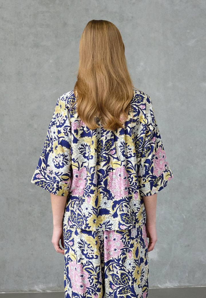 Love & Divine - Love1338-3 19917 - 801 - Navy Paisley