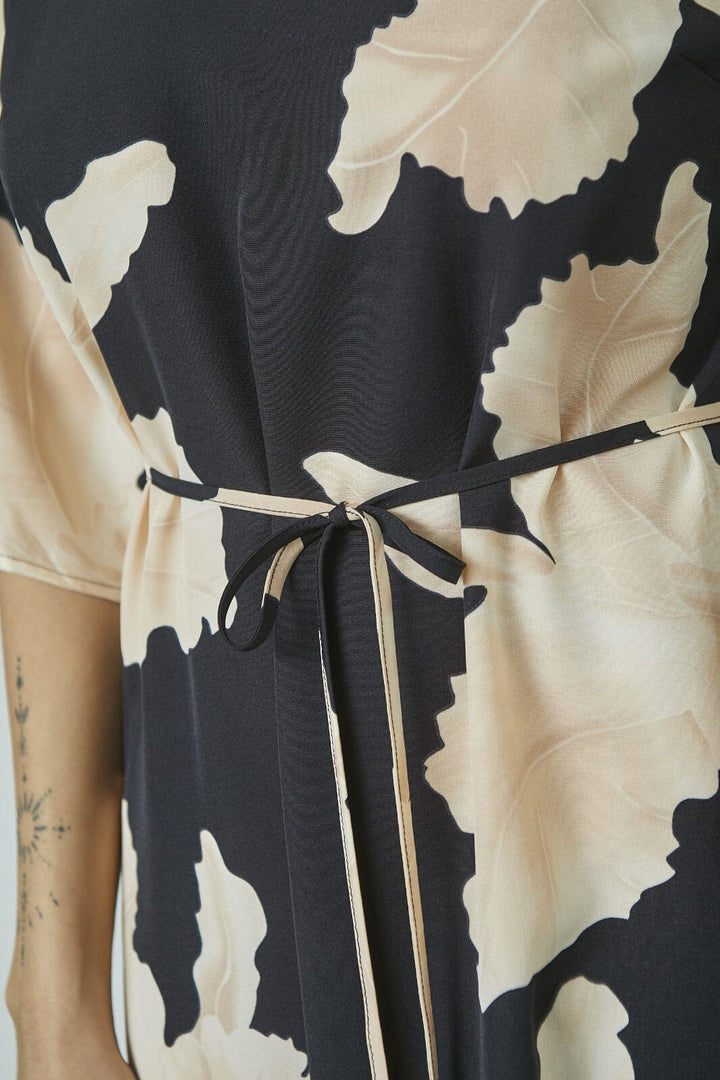 Love & Divine - Love1354 18860 - 815 - Black/Flower
