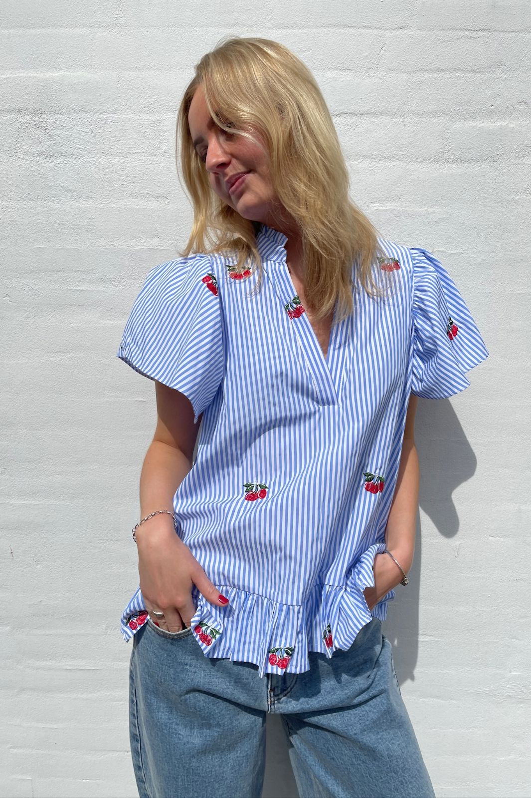 Love & Divine - Love1384 18940 - 800 - Blue/Cherry Toppe 