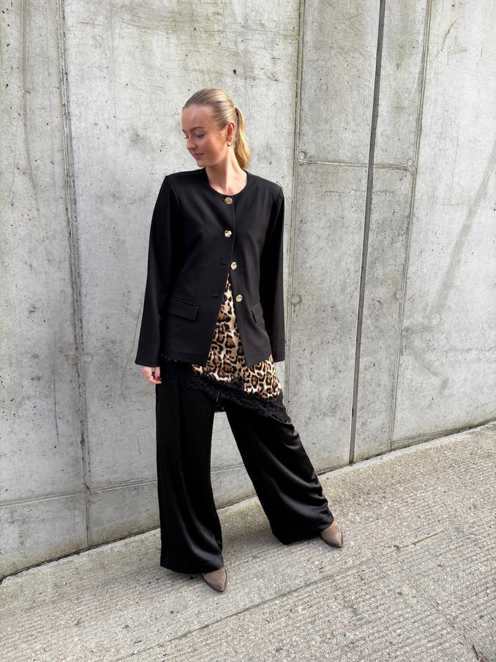 Love & Divine - Love1472-2 19748 - 845 - Leo/Lace Kjoler 