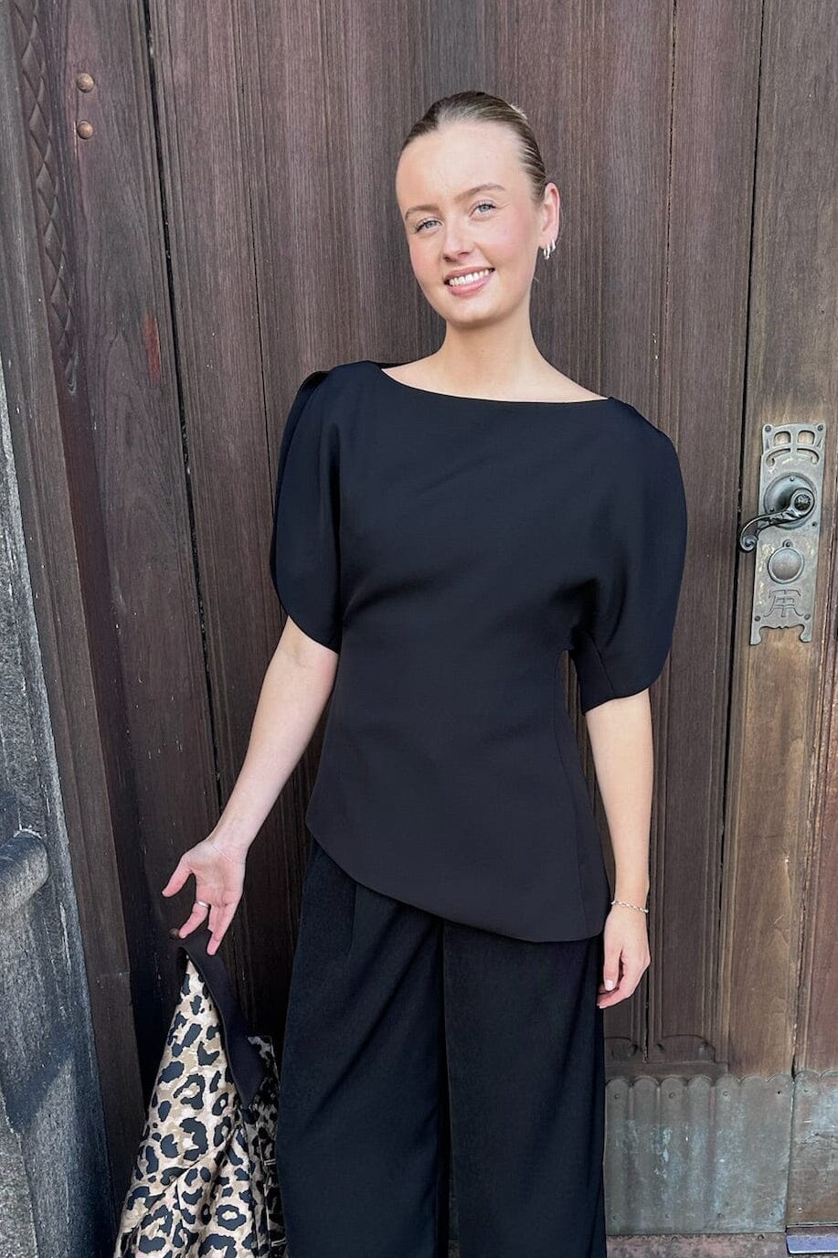 Love & Divine - Love1631 20240 - 000 - Black Toppe 