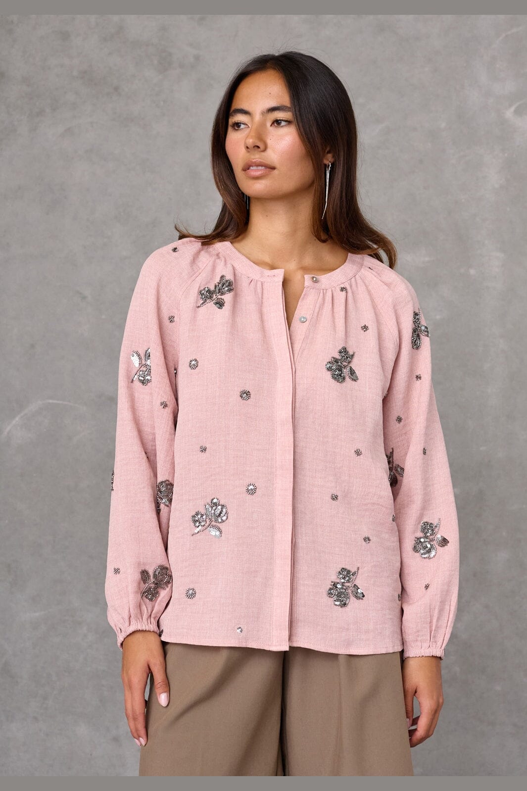 Love & Divine - Love1642 20281 - 513 - Mauve Sequins
