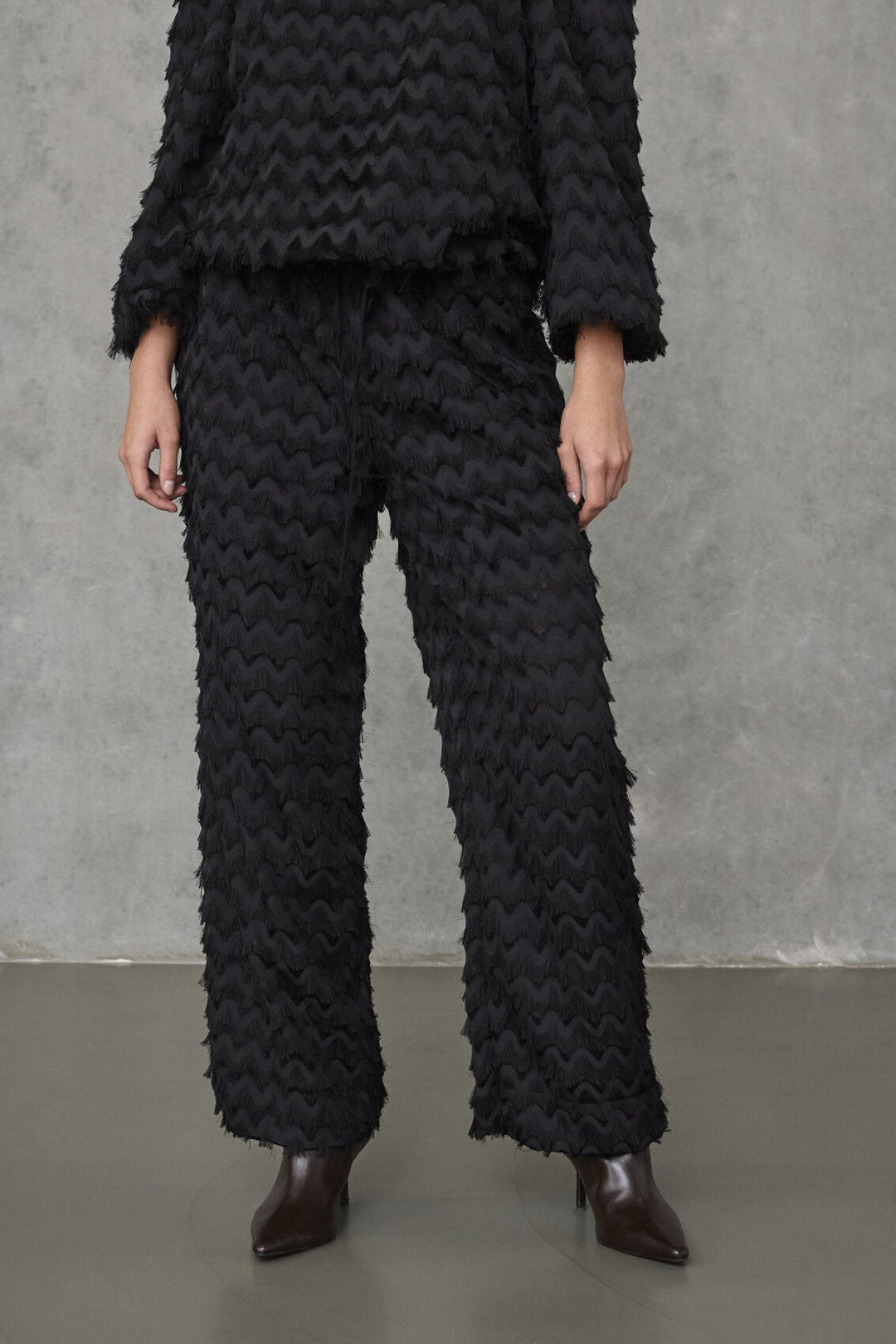 Love & Divine - Love1692 20516 - 000 - Black