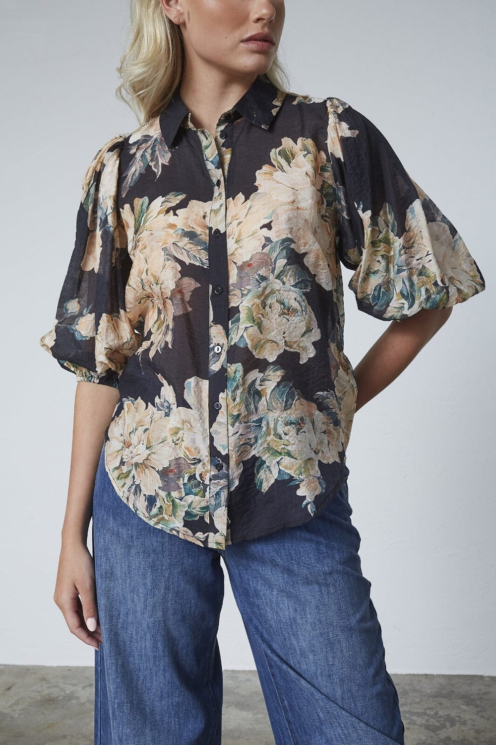 Love & Divine - Love436-17 19057 - 815 - Black/Flower