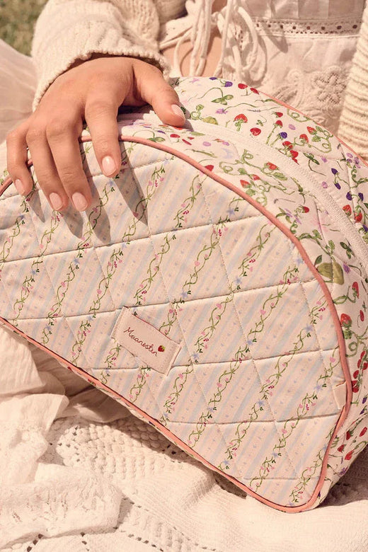 Maanesten - Makeup Bag Big Summer Stripes Blue - 4119 Toilettasker 