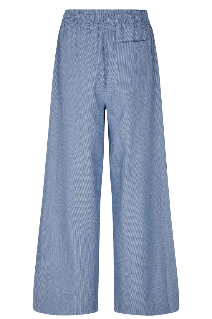MbyM - Clari-M - Q24 Blue White Stripe