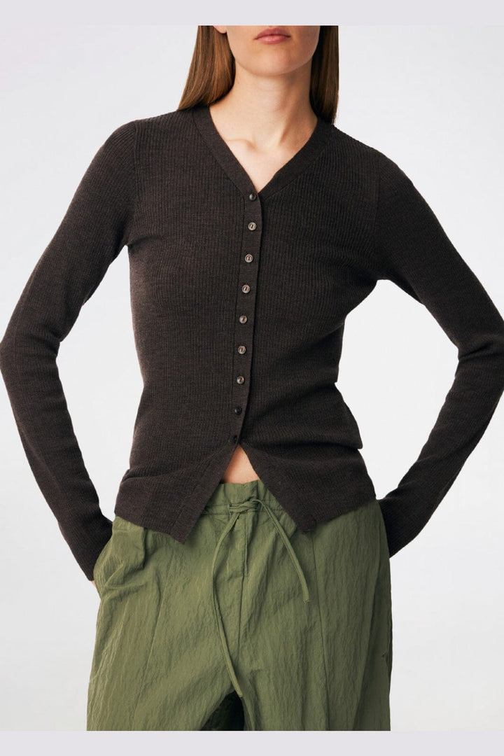 Modström - Hirokimd V-Neck Cardigan 59389 - 05508 - Seal Brown