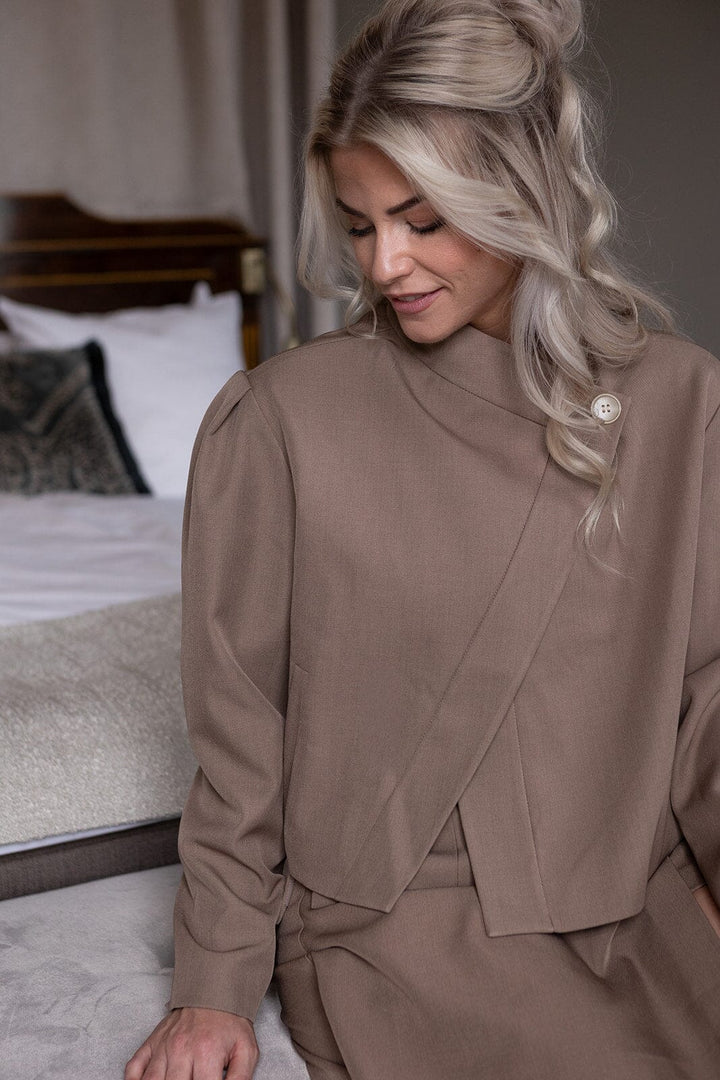 Molly & My X Melanie Due - Stephanie S Structure Blazer 168526 - 214 - Taupe Blazere 