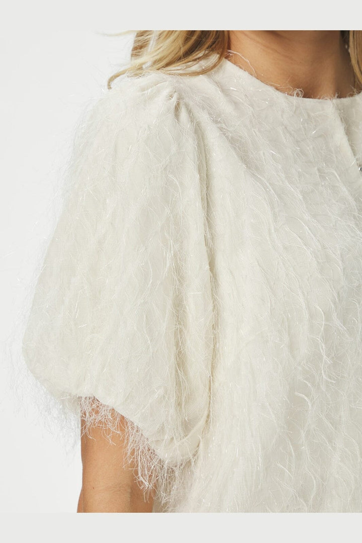 Neo Noir - Aisa Frilly Blouse 167582 - 122 - Creme