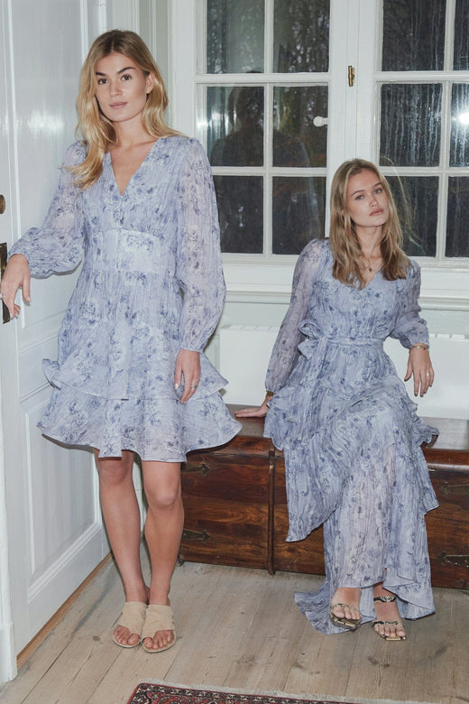 Neo Noir - Denila Crepe Print Dress 167618 - 142 - Dusty Blue Kjoler 