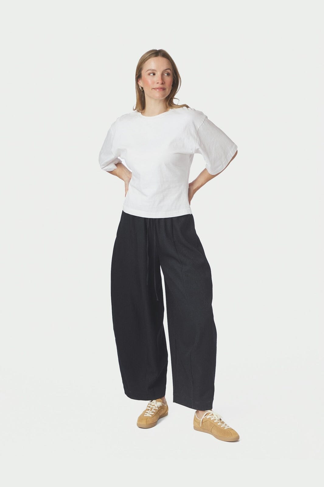 Neo Noir - Eveline Pinstripe Pants 169650 - 141 - Navy