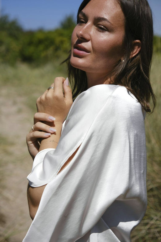 Neo Noir - Liora Heavy Sateen Blouse 165567 - 621 - Pearl Bluser 