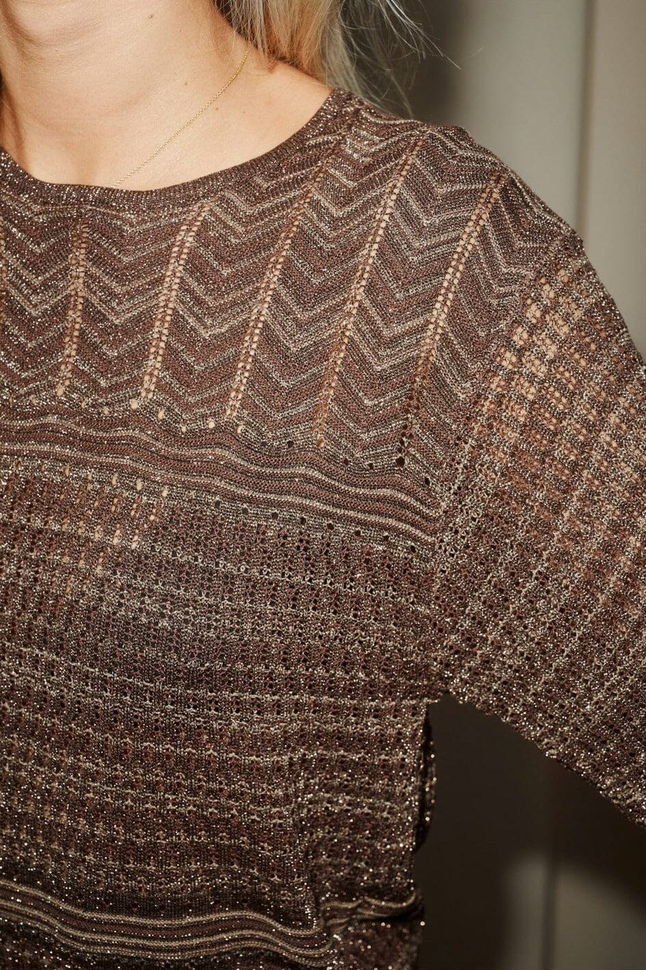 Neo Noir - Lumi Chevron Knit Blouse 171143 - 676 - Dark Brown