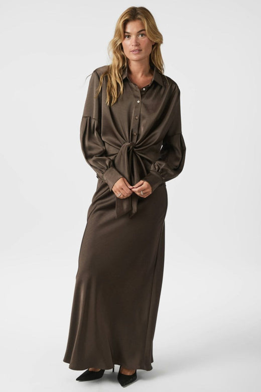 Neo Noir - Naja Satin Shirt 160801 - 676 - Dark Brown