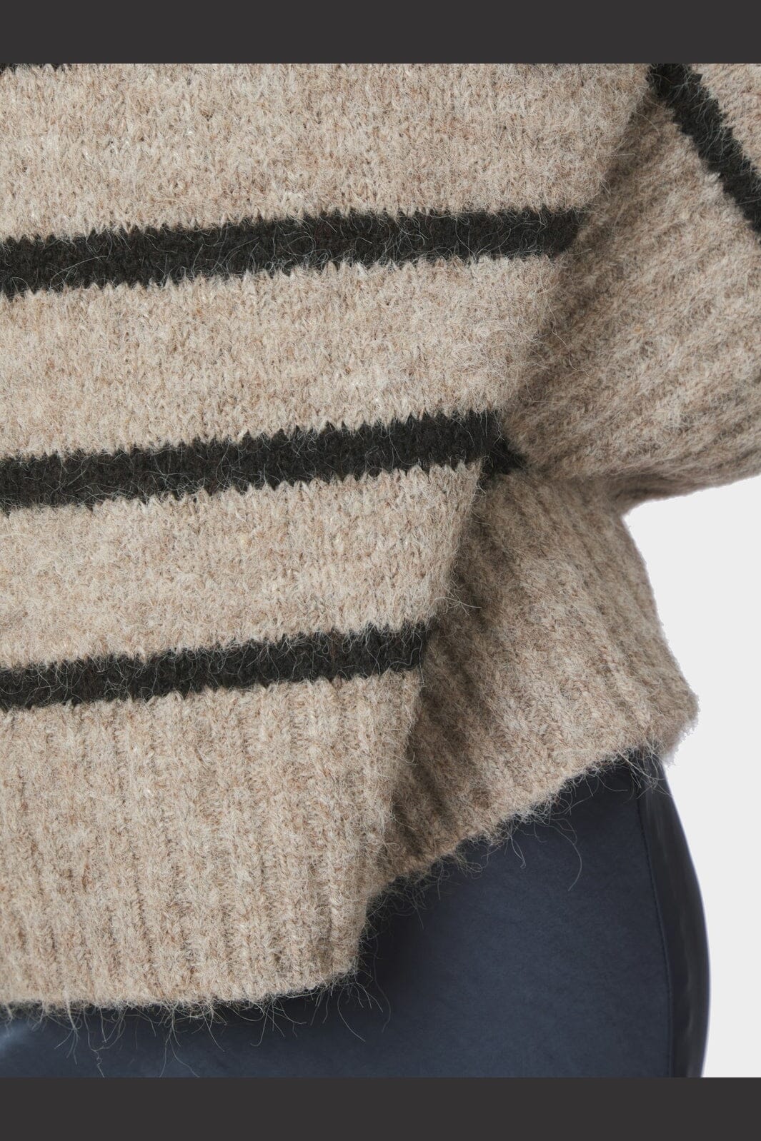 Neo Noir - Roeme Fluffy Stripe Knit 169708 - 976 - Beige Melange