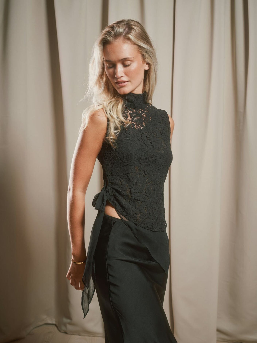 Neo Noir - Rosalina Lace Chiffon Top 171226 - 100 - Black Skjorter 
