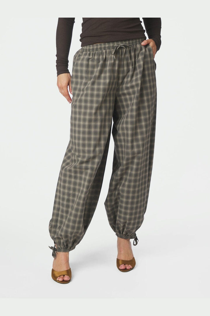 Neo Noir - Roxane Balloon Checked Pants 169630 - 157 - Dusty Army