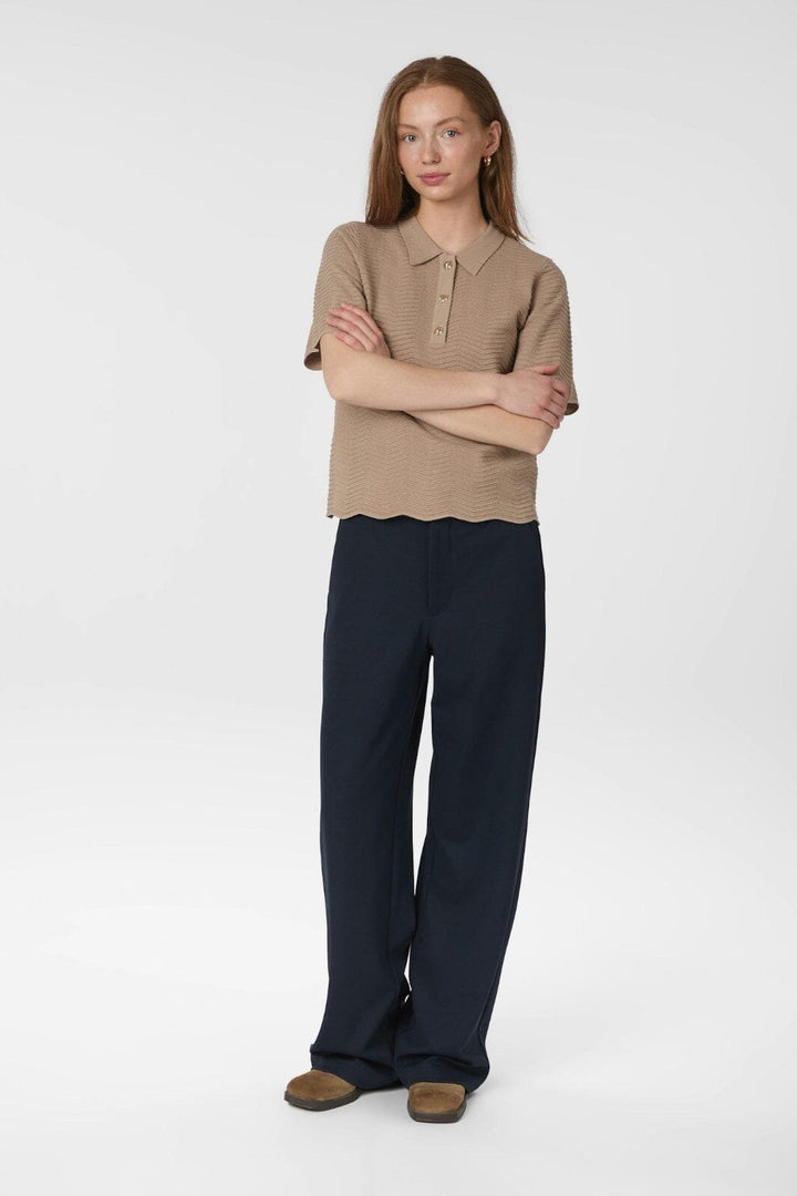 Neo Noir - Soko Wave Knit Tee 164605 - 125 - Dark Sand