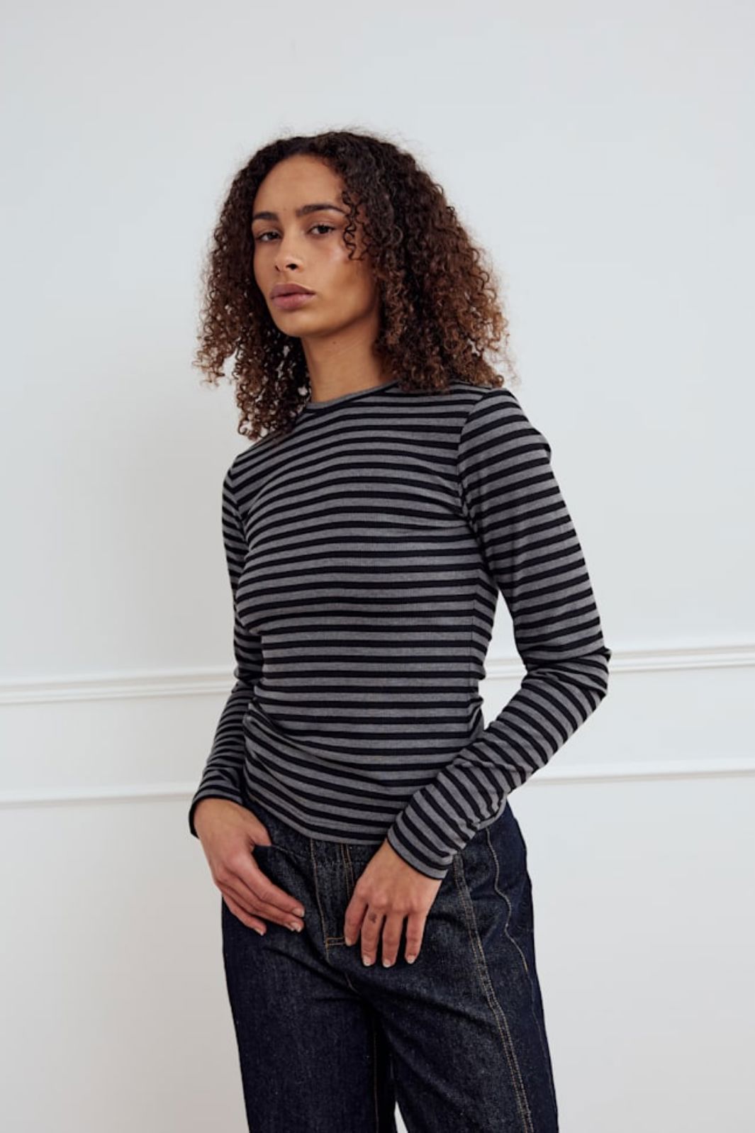 Noella - Luana Top 14030002 - 1380 - Charcoal Mel. Black Stripe Bluser 