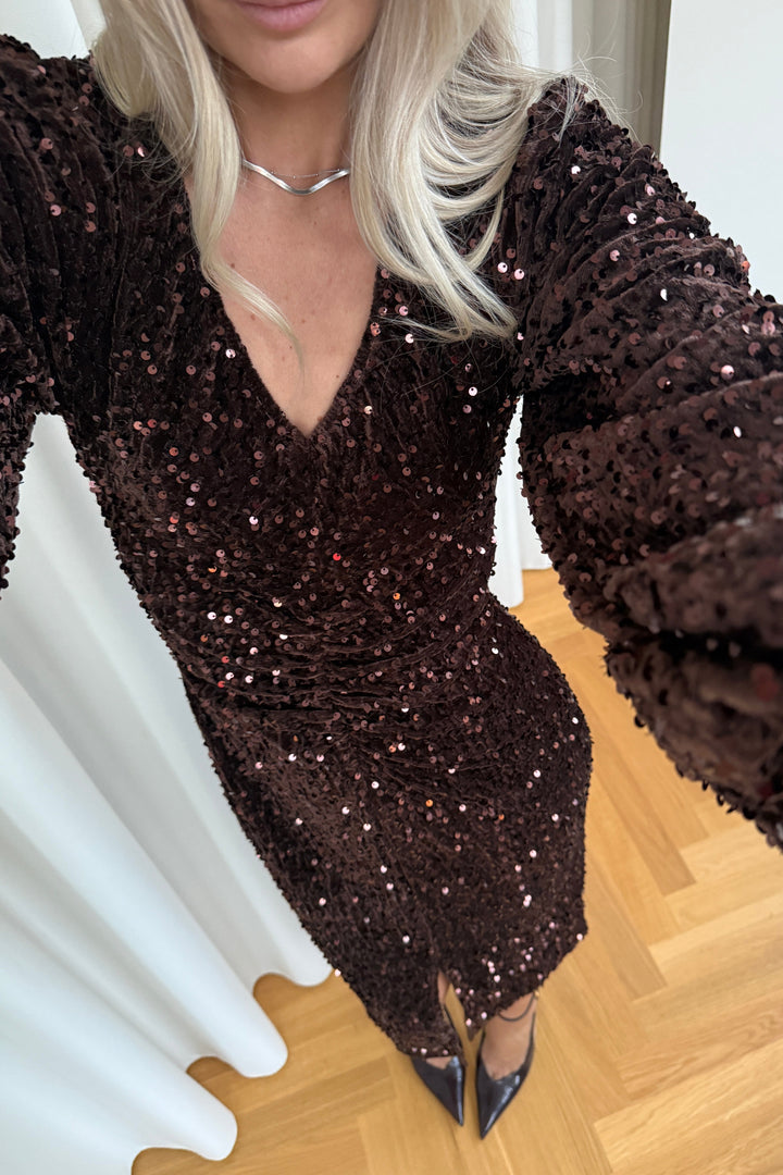 Noella - Teagan Lg Dress - 1021 Chocolate Brown Kjoler 