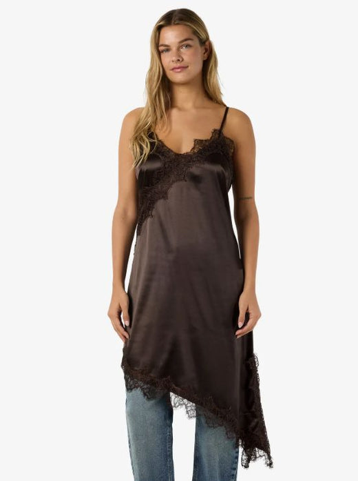 Noisy May - Nmsofie S/L Satin Lace Dress - 5079335 Chocolate Brown Kjoler 