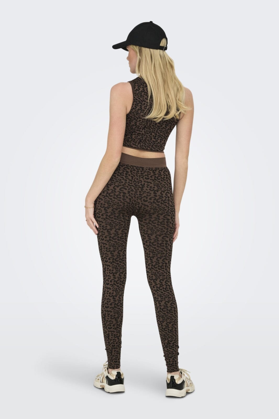 Only - Onljungle Seamless Animal Tank Top Acc - 4757835 Pinecone Leopard Pattern