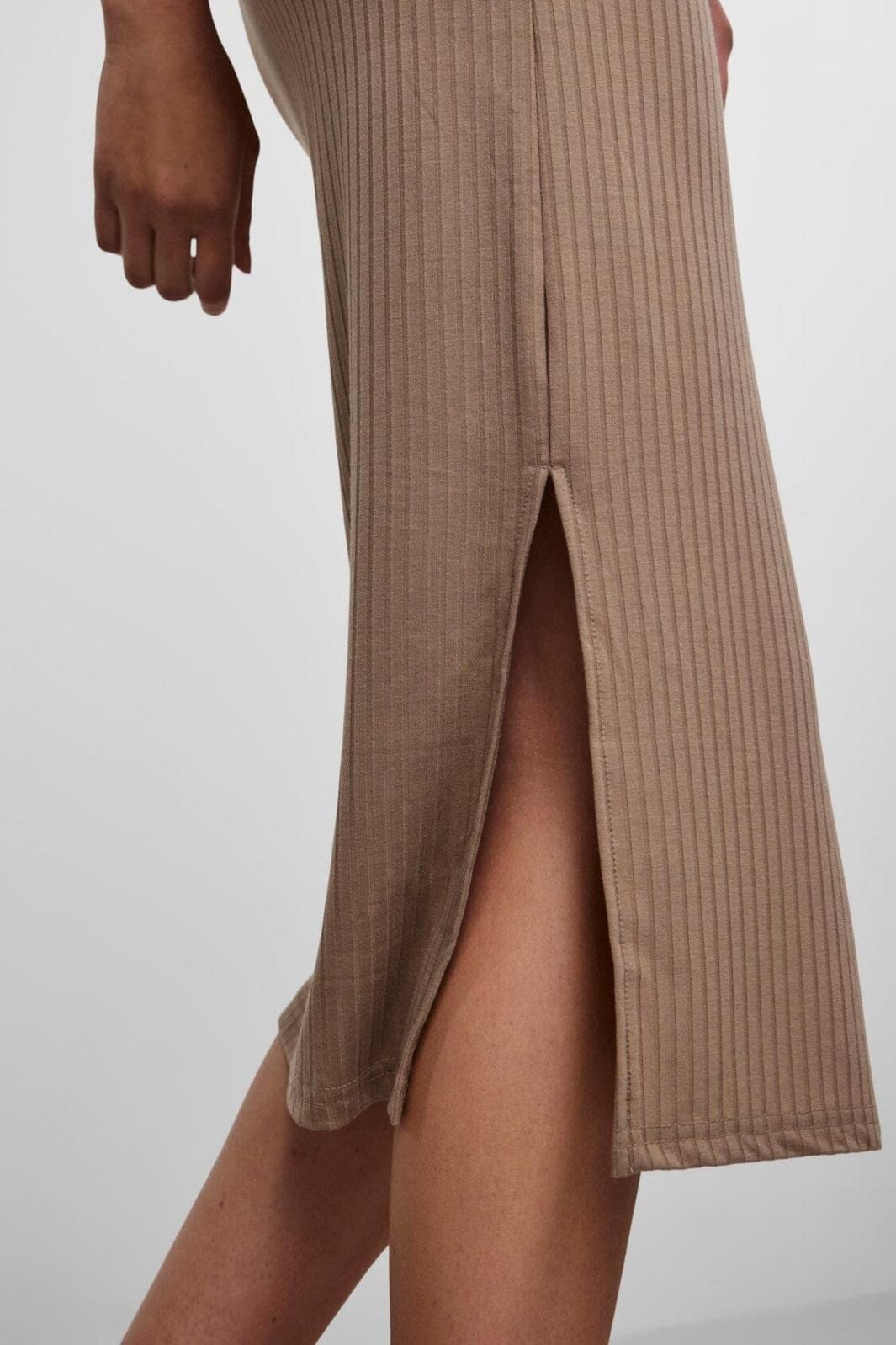 Pieces - Pckylie MW Midi Skirt - Silver Mink Nederdel 