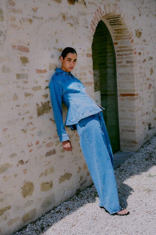 Second Female - Belton Peplum Denim Jacket 60444 - 5997 Blue denim Skjorter 