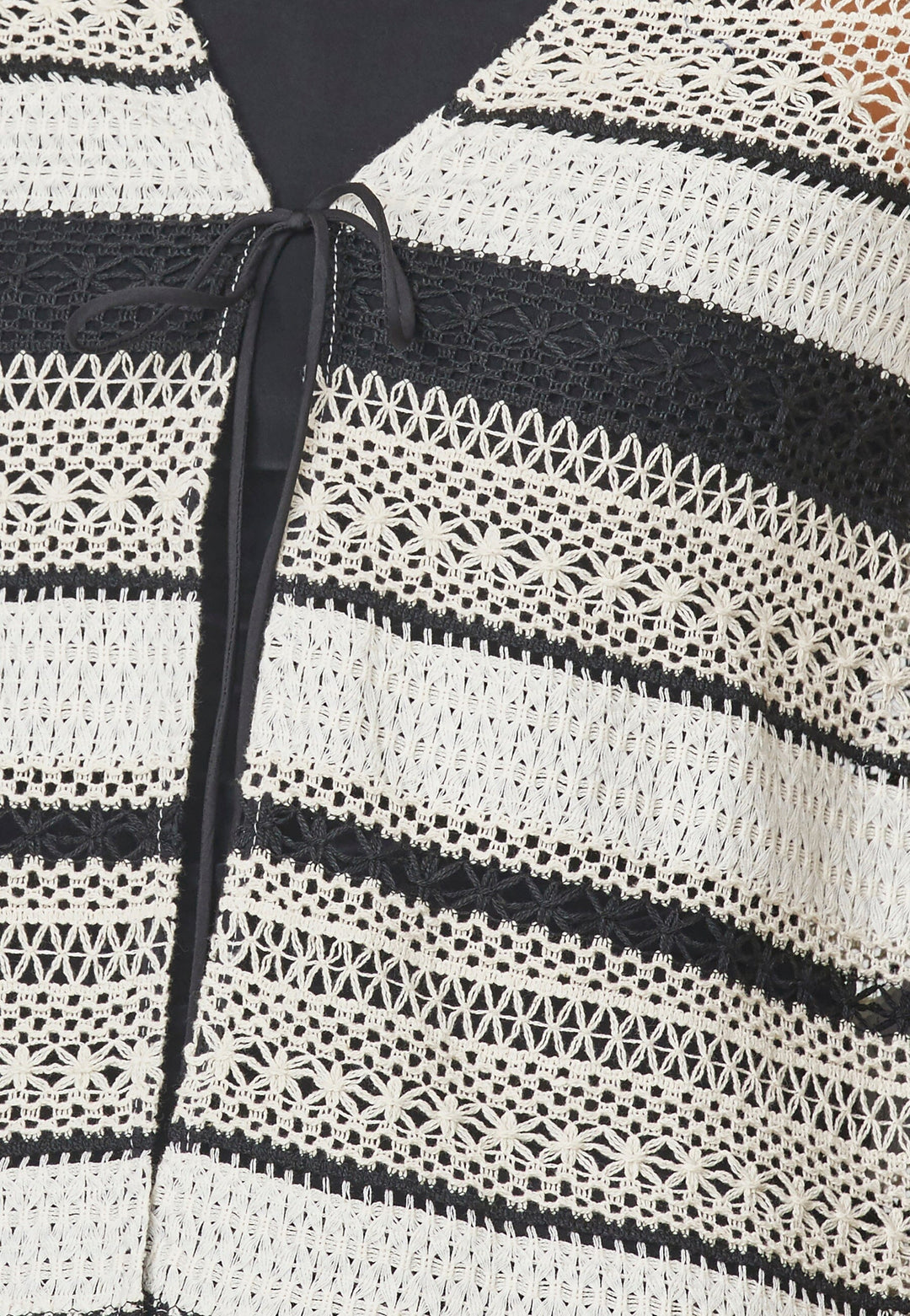 Sisters Point - Elasa-Ss - 119 Cream/Black T-shirts 