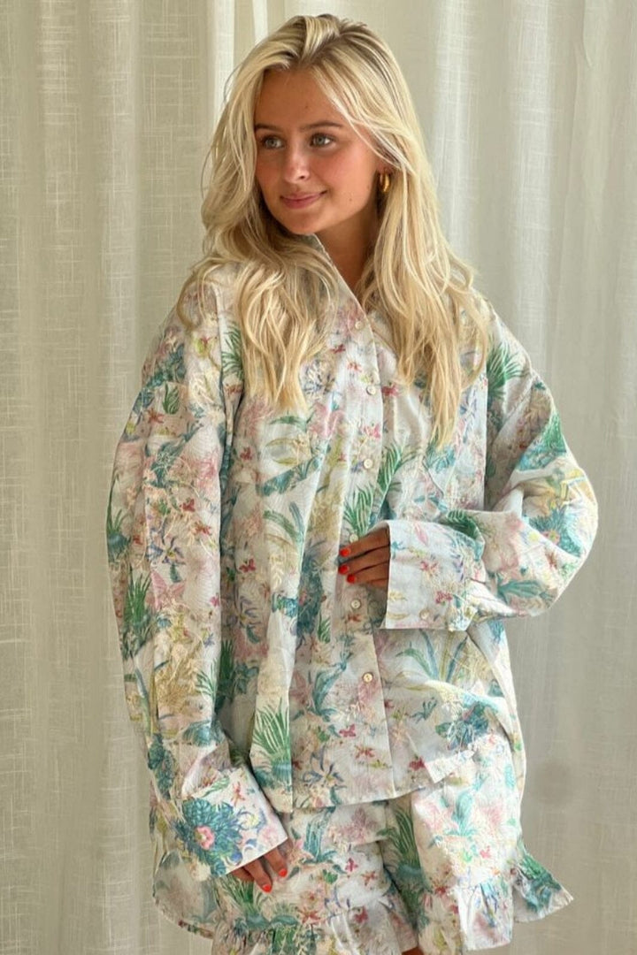 Stories From The Atelier By Copenhagen Shoes - My Lovers Shirt - 388 Multi Flower