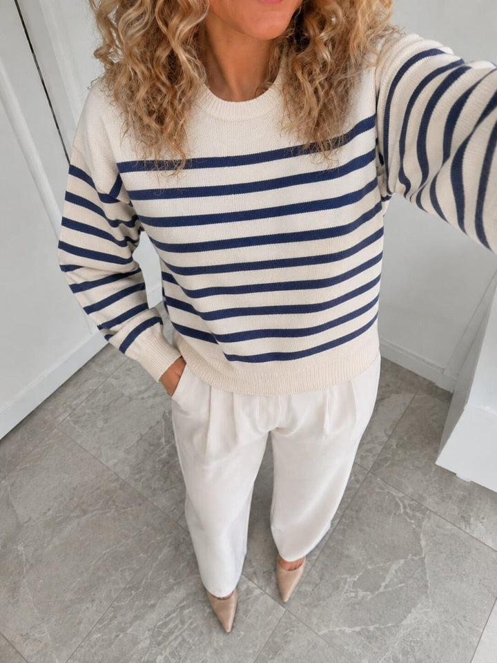 Valentin Studio - Stribe Button Knit Ch171077b - CrèMe/Navy Strikbluser 