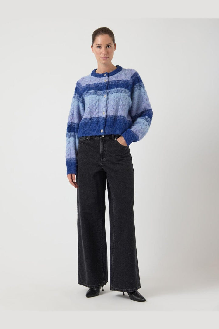 YAS - Yasmegano Ls Knit Short Cardigan - 4827614 Dazzling Blue Vista Blue+Clear Sky